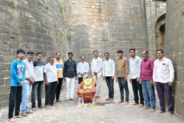 परंडा - वीर शिवा काशीद अभिवादन