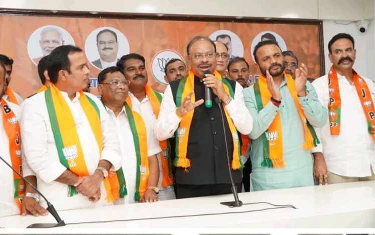 Karmala bjp